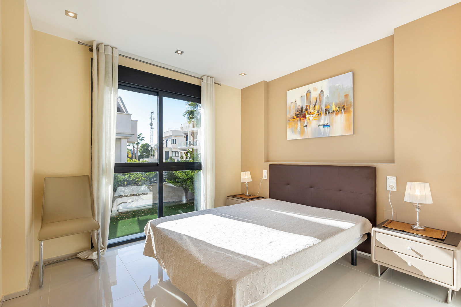 For sale - 5 Bedroom 4 Bathroom Villa in La Zenia - Orihuela Costa  - Alicante