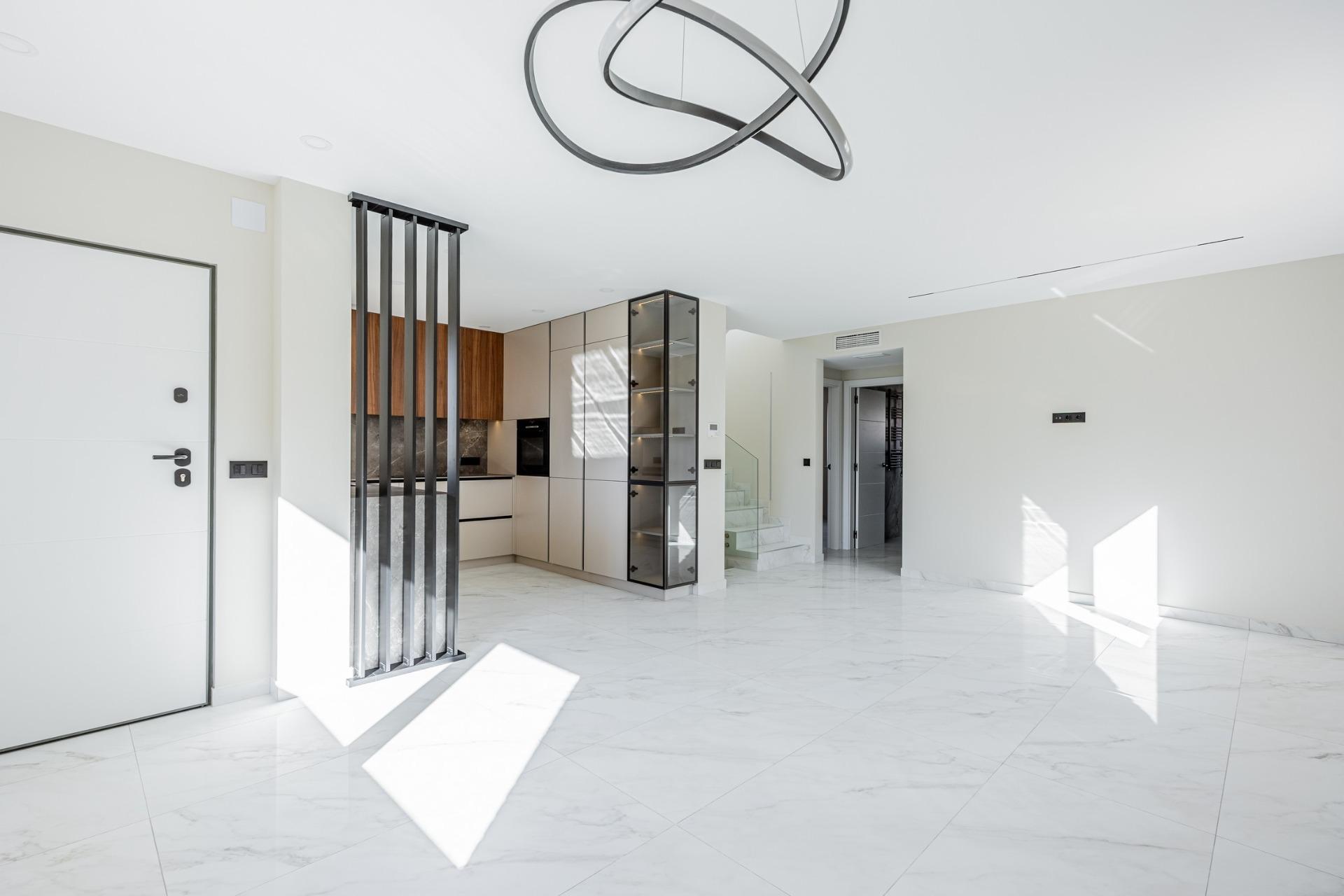 For sale - 4 Bedroom 3 Bathroom Villa in Rojales - Ciudad Quesada  - Alicante