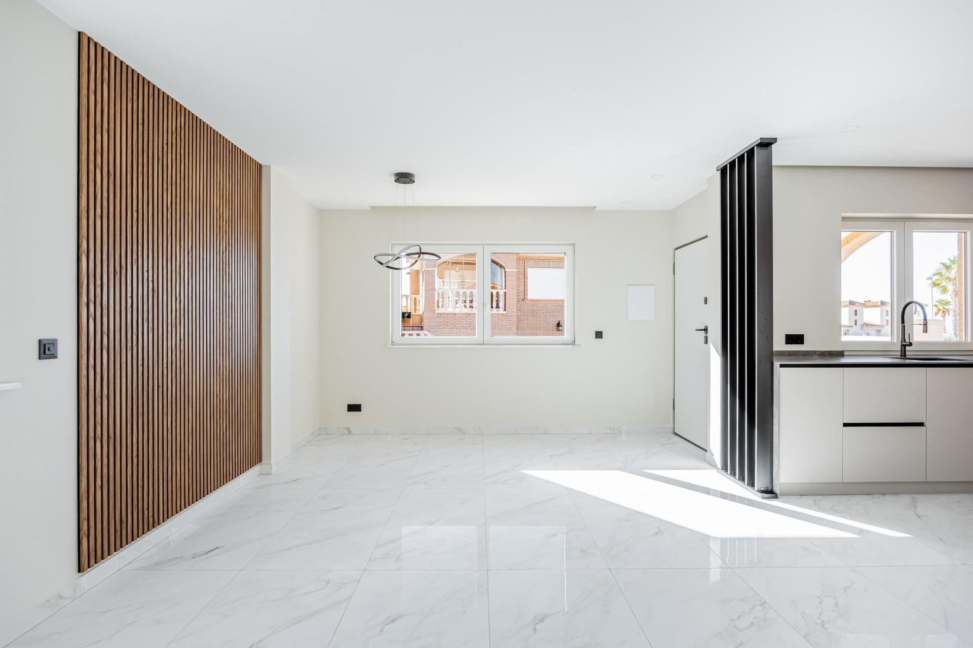 For sale - 4 Bedroom 3 Bathroom Villa in Rojales - Ciudad Quesada  - Alicante