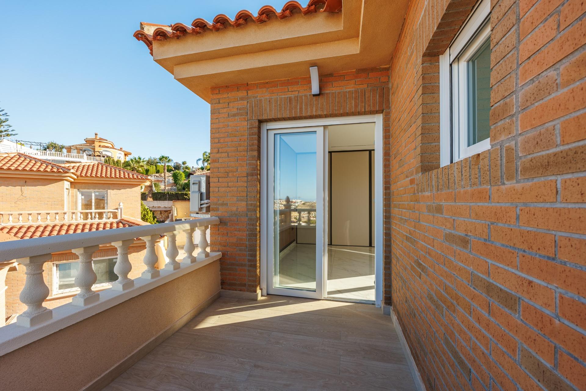For sale - 4 Bedroom 3 Bathroom Villa in Rojales - Ciudad Quesada  - Alicante