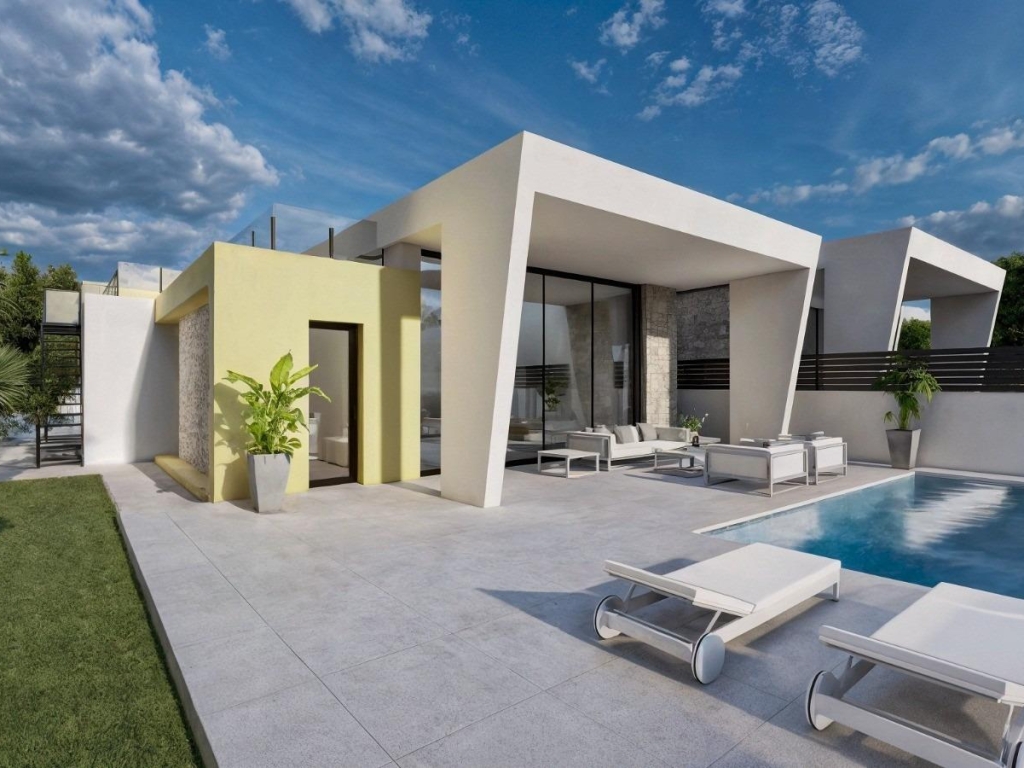 3 Bedroom 2 Bathroom Villa in Torrevieja