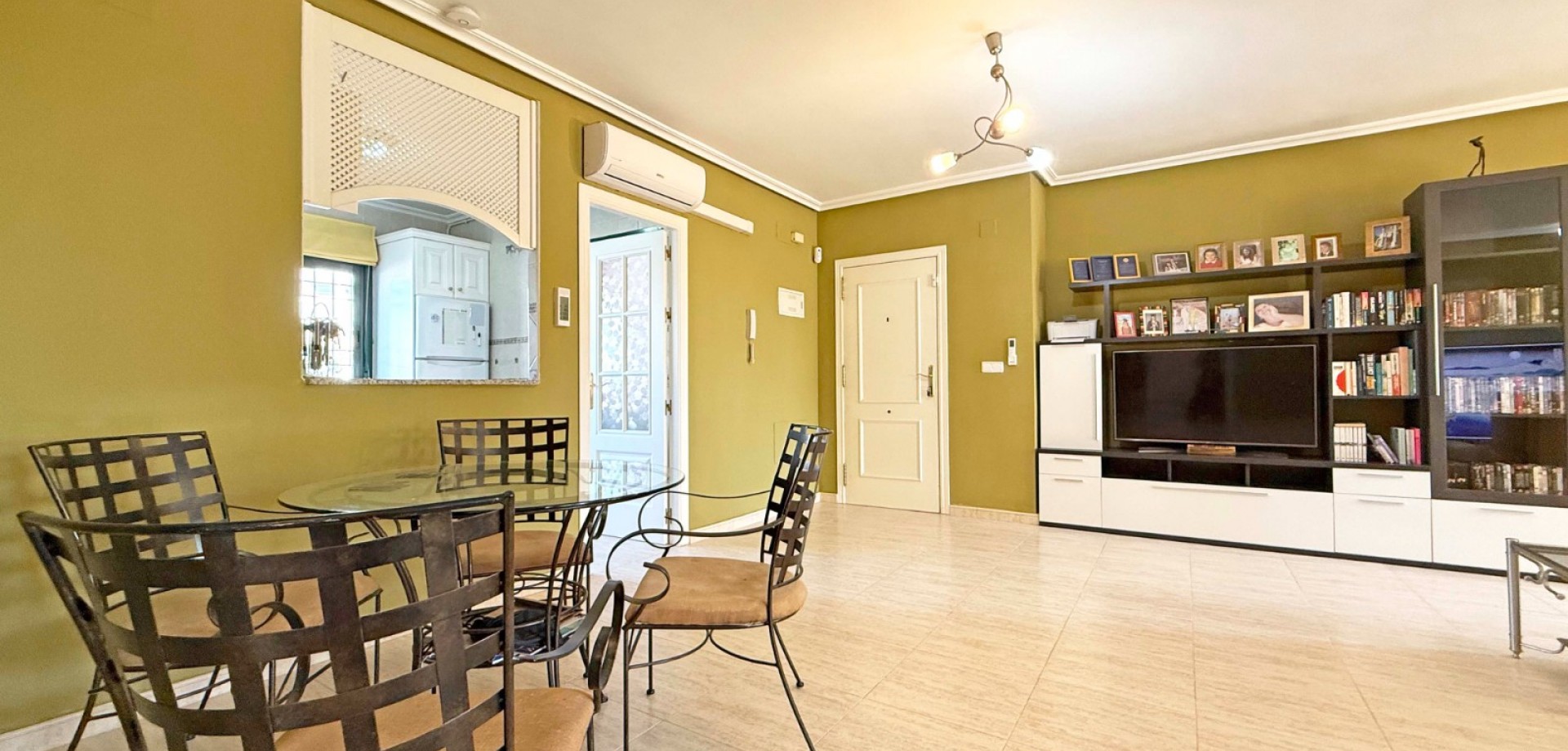 For sale - 2 Bedroom 2 Bathroom Apartment in Villamartin - Lomas de Campoamor  - Alicante