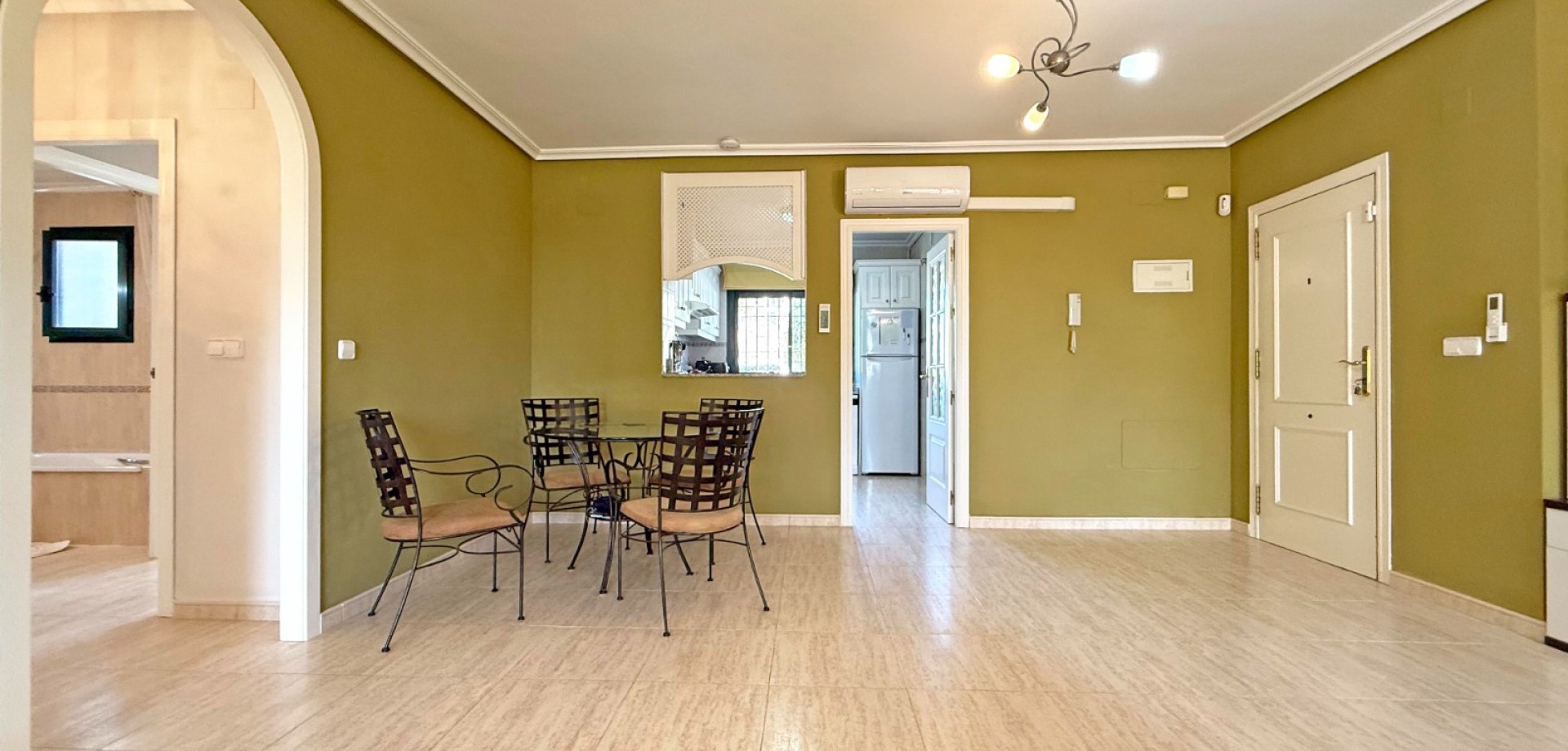 For sale - 2 Bedroom 2 Bathroom Apartment in Villamartin - Lomas de Campoamor  - Alicante