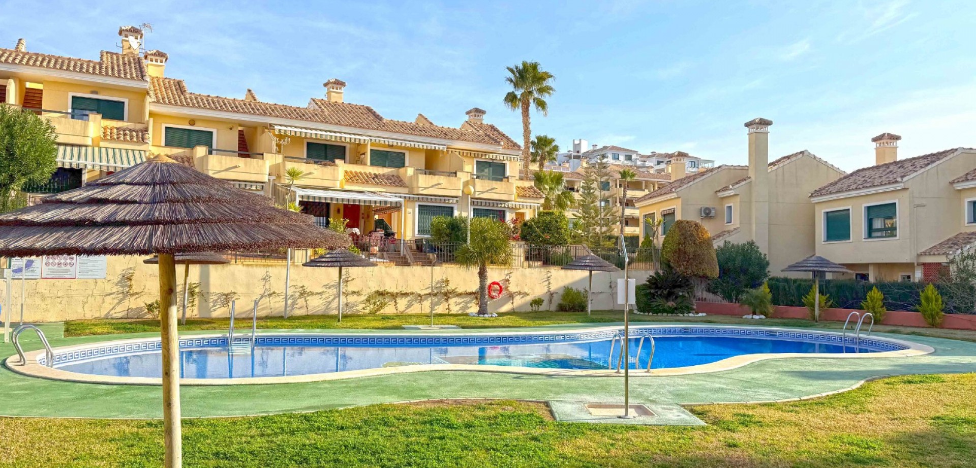 For sale - 2 Bedroom 2 Bathroom Apartment in Villamartin - Lomas de Campoamor  - Alicante