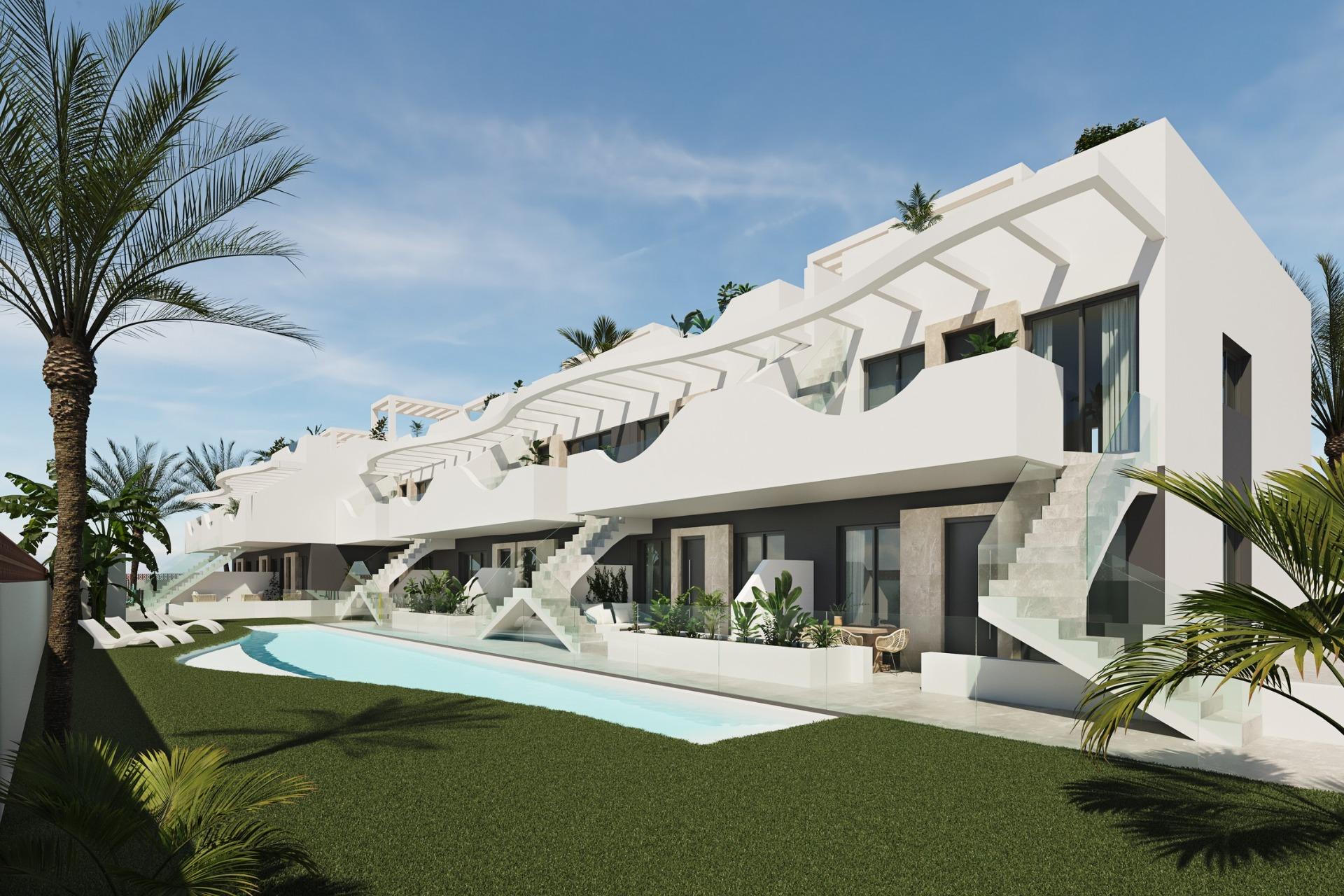 For sale - 3 Bedroom 2 Bathroom Bungalow in Pilar de La Horadada - Parque Ramon eugenio Escudero  - Alicante