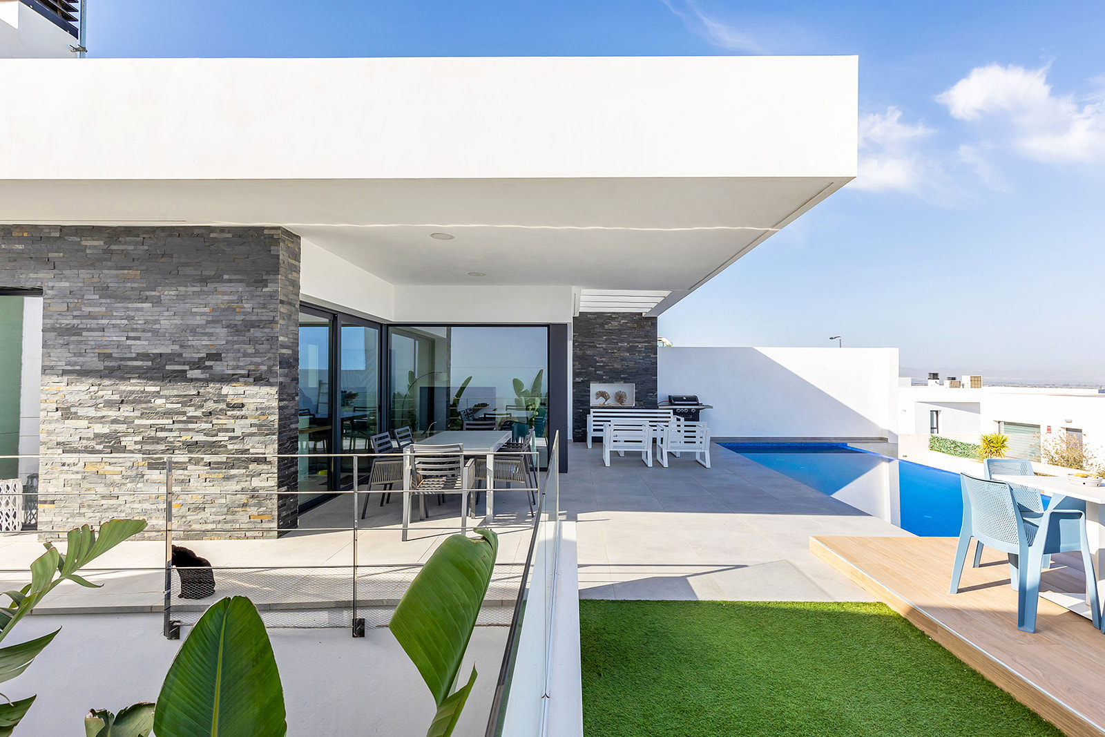 For sale - 3 Bedroom 3 Bathroom Villa in Ciudad Quesada -  - Alicante