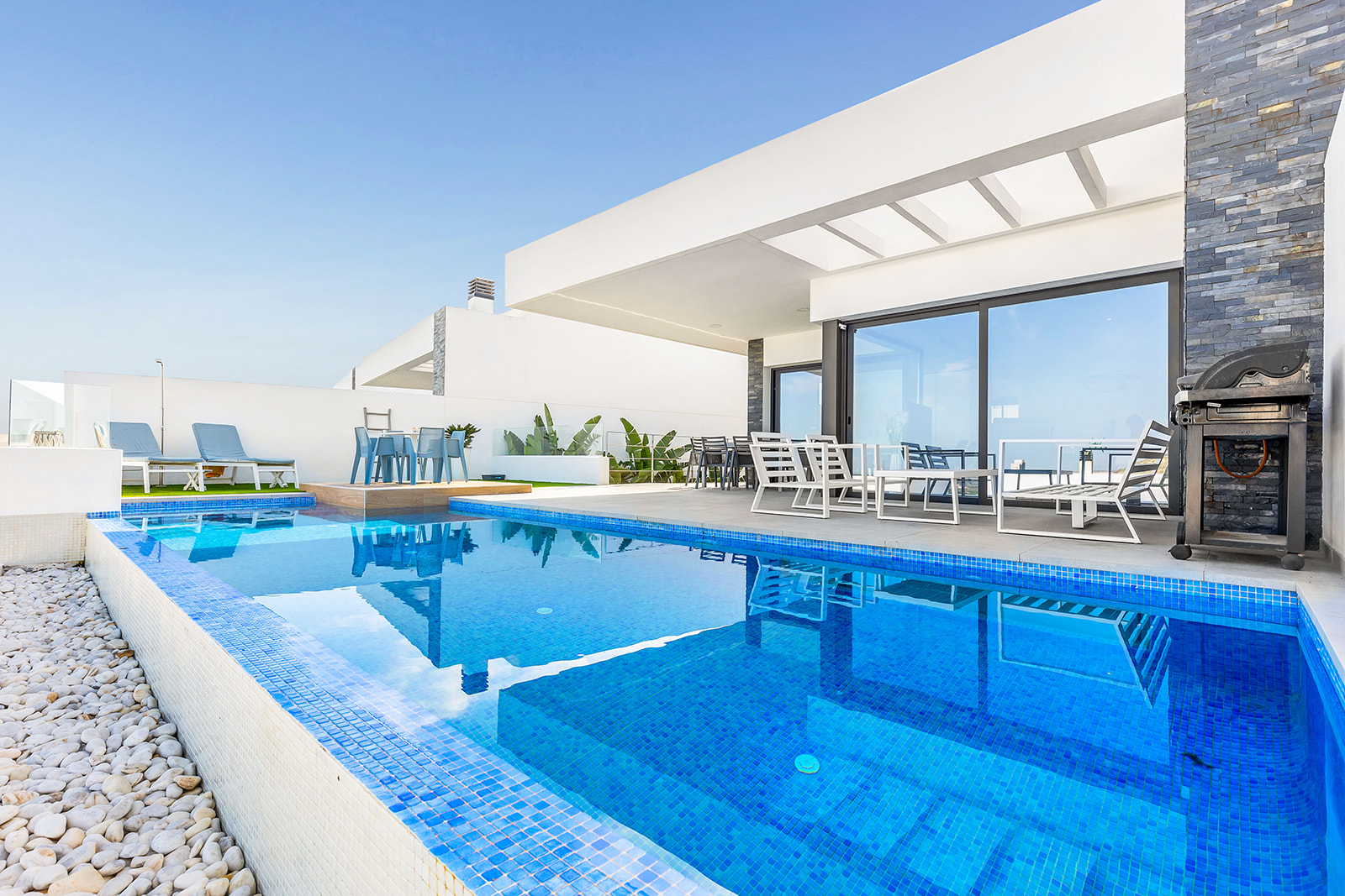 For sale - 3 Bedroom 3 Bathroom Villa in Ciudad Quesada -  - Alicante