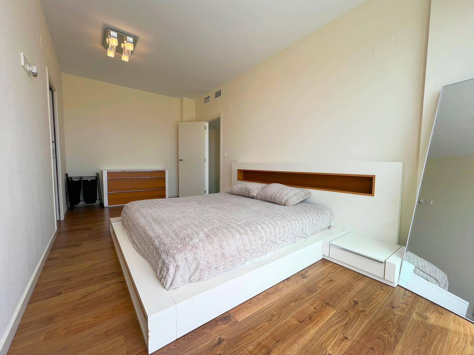 For sale - 6 Bedroom 4 Bathroom Villa in La marina - La marina / el pinet  - Alicante