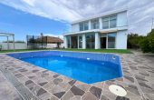 84-7090/65078, 6 Bedroom 4 Bathroom Villa in La marina