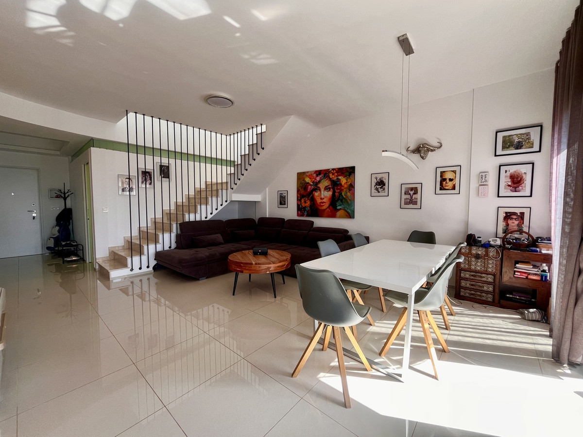 For sale - 3 Bedroom 2 Bathroom Apartment - Penthouse in Orihuela - Los Dolses  - Alicante