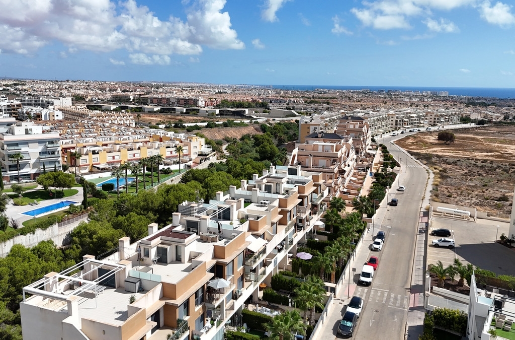 3 Bedroom 2 Bathroom Apartment - Penthouse in Orihuela