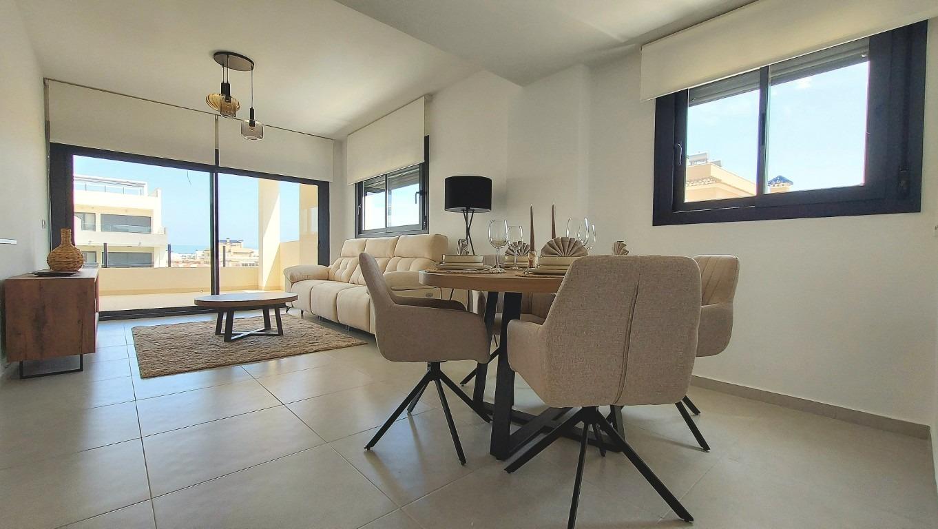 For sale - 3 Bedroom 2 Bathroom Penthouse in San Miguel de Salinas - Pueblo  - Alicante