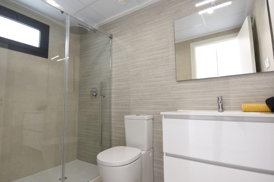 For sale - 3 Bedroom 2 Bathroom Penthouse in San Miguel de Salinas - Pueblo  - Alicante