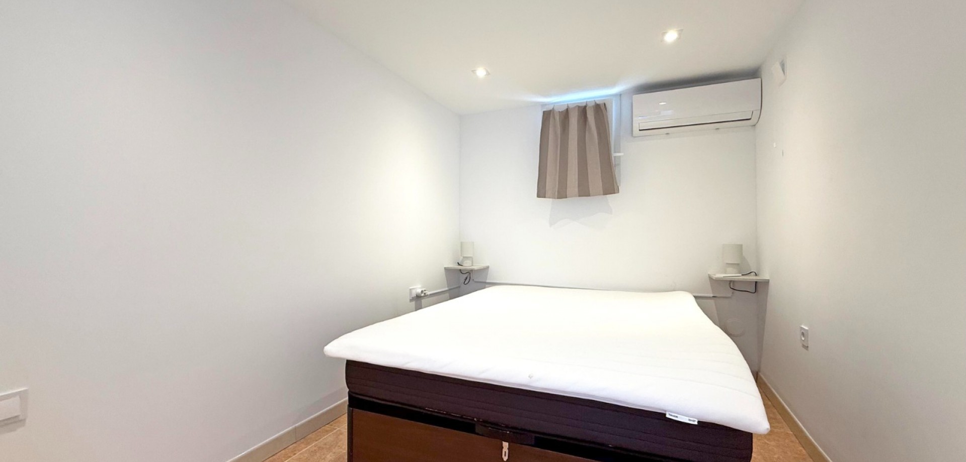 For sale - 2 Bedroom 1 Bathroom Apartment in Torrevieja - Torrelamata - La Mata  - Alicante