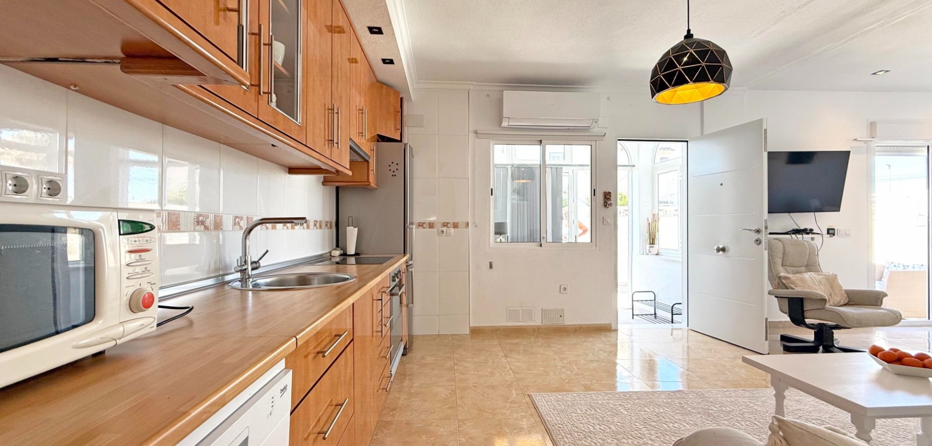 For sale - 2 Bedroom 1 Bathroom Apartment in Torrevieja - Torrelamata - La Mata  - Alicante