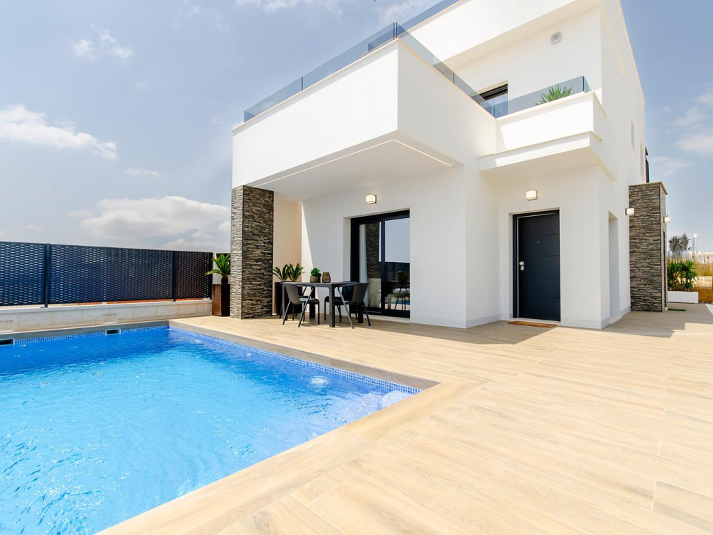 3 Bedroom 3 Bathroom Villa in Orihuela