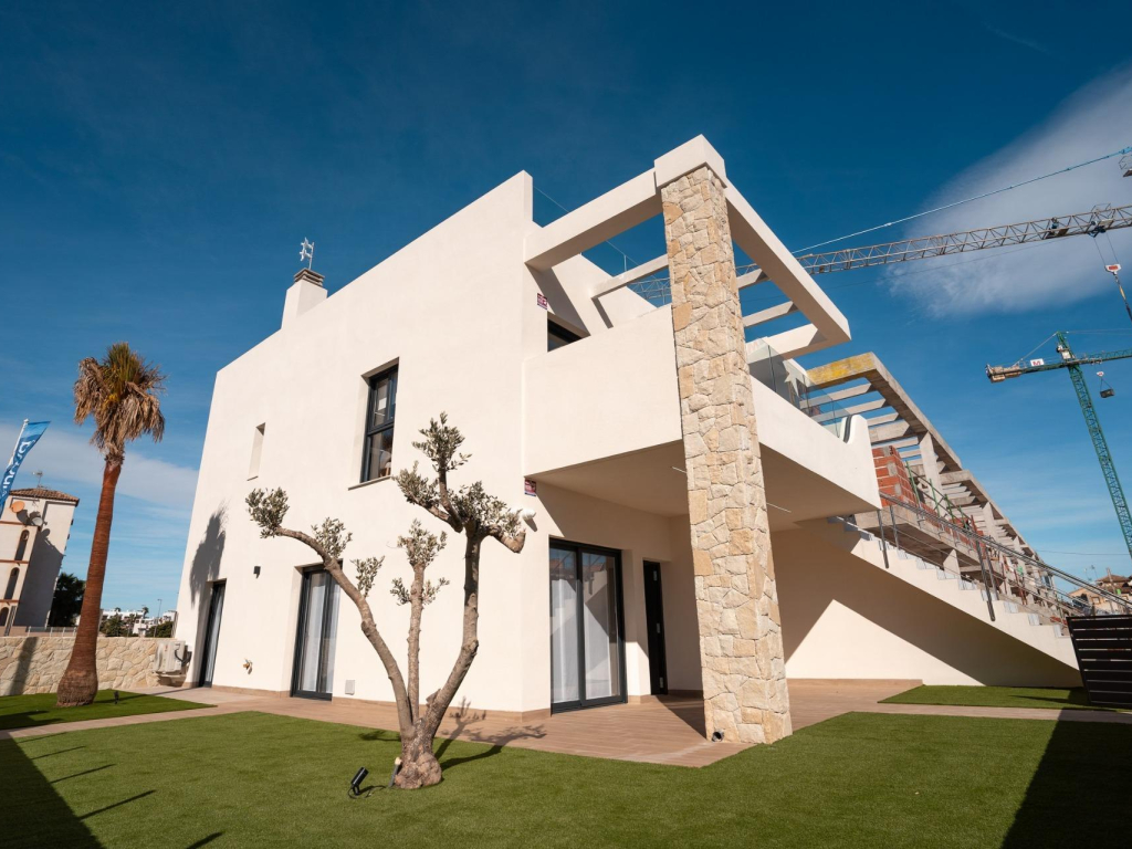 2 Bedroom 2 Bathroom Bungalow in Pilar de La Horadada