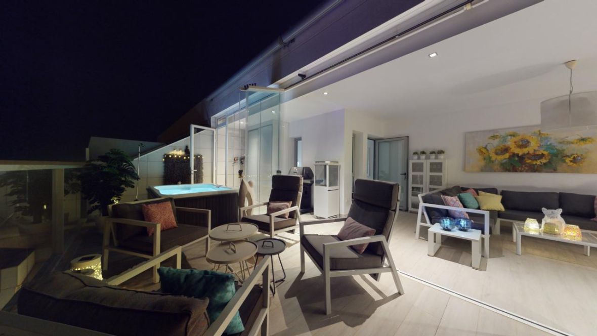 For sale - 3 Bedroom 4 Bathroom apartment in Villajoyosa -  - Alicante