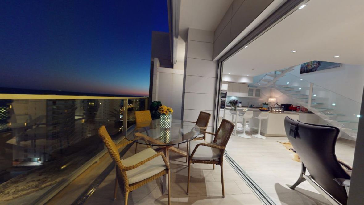 For sale - 3 Bedroom 4 Bathroom apartment in Villajoyosa -  - Alicante