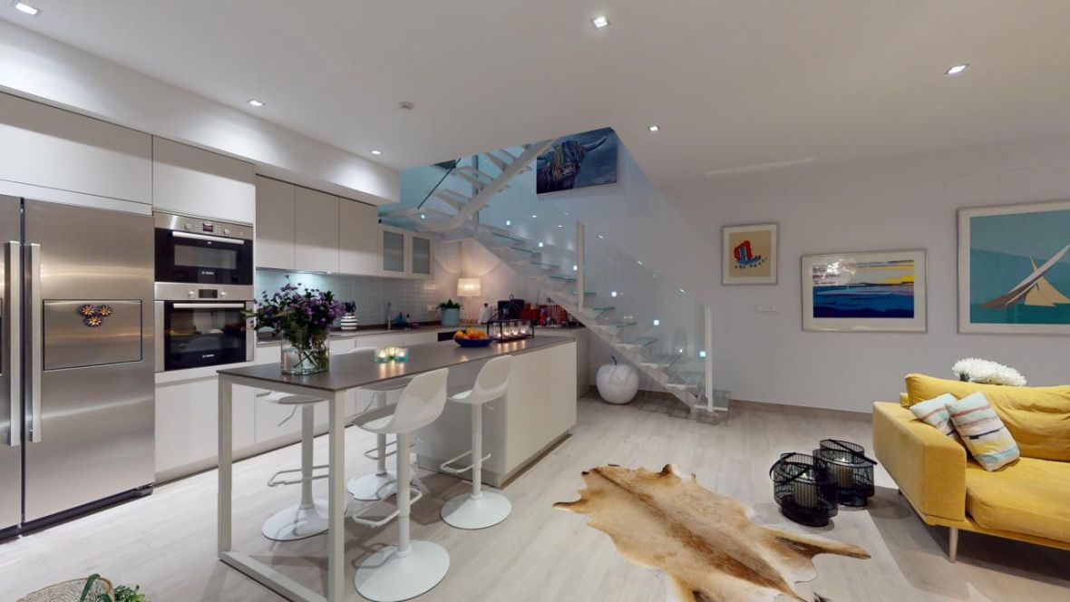 For sale - 3 Bedroom 4 Bathroom apartment in Villajoyosa -  - Alicante