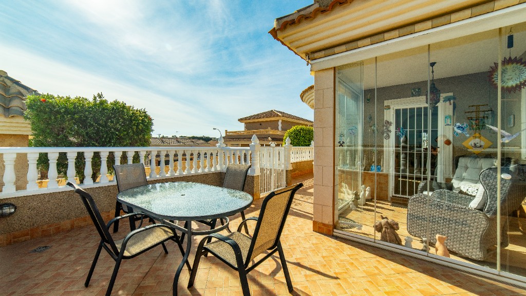 For sale - 2 Bedroom 2 Bathroom Villa in Los Altos - Los Altos  - Alicante