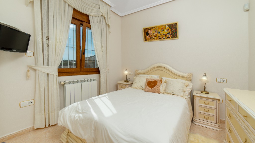 For sale - 2 Bedroom 2 Bathroom Villa in Los Altos - Los Altos  - Alicante