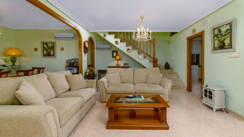 For sale - 2 Bedroom 2 Bathroom Villa in Los Altos - Los Altos  - Alicante