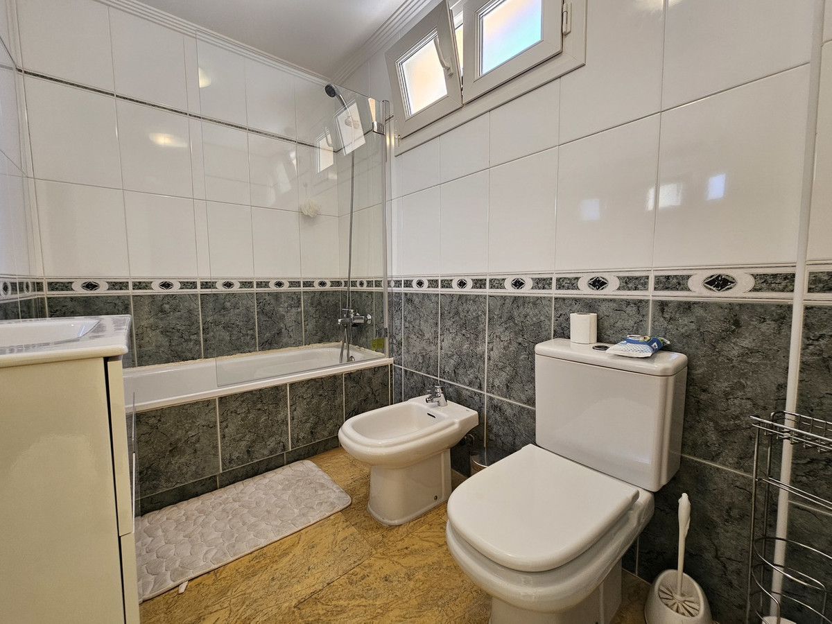 Sold - 3 Bedroom 3 Bathroom Detached Villa in Cabo Roig - Cabo Roig  - Alicante