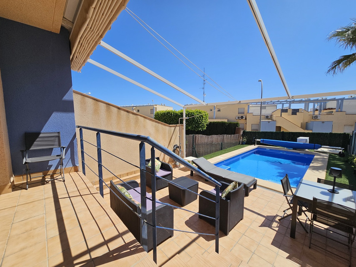 Sold - 3 Bedroom 3 Bathroom Detached Villa in Cabo Roig - Cabo Roig  - Alicante