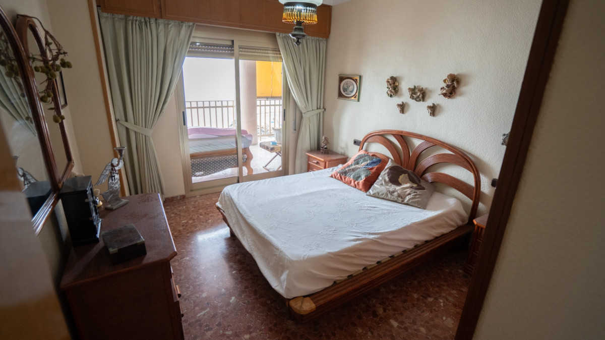 For sale - 3 Bedroom 2 Bathroom Apartment - Ground Floor Apartment in Torrevieja - Torrevieja Centro  - Alicante