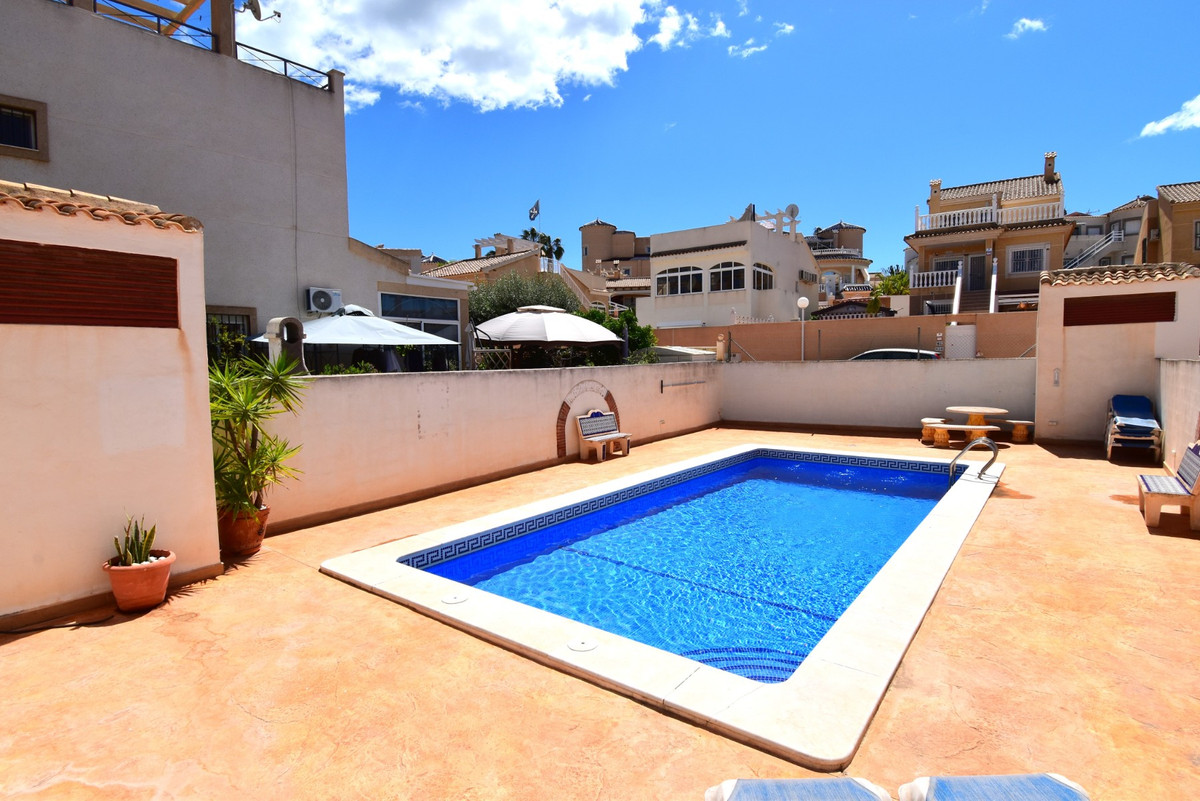 For sale - 3 Bedroom 2 Bathroom Townhouse in Los Altos - Los Altos  - Alicante