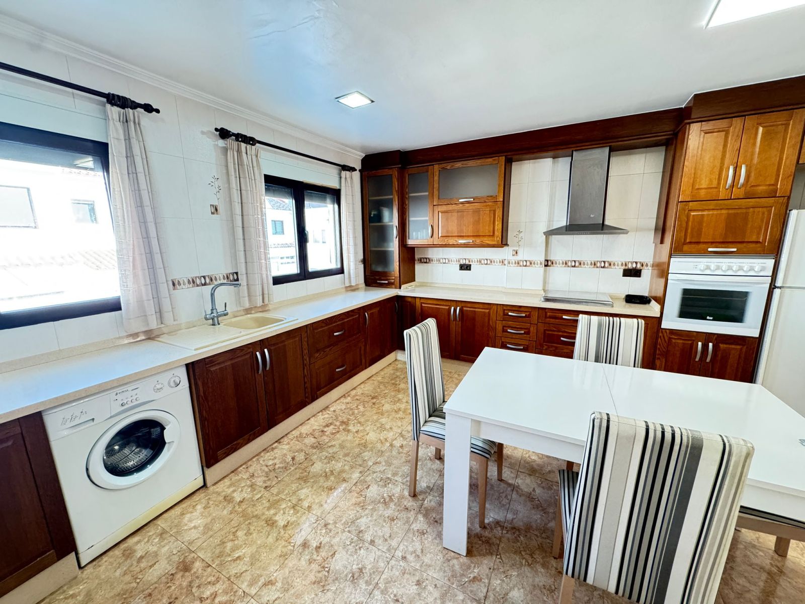 For sale - 3 Bedroom 2 Bathroom Townhouse in San Miguel De Salinas - , San Miguel De Salinas, Alicante, Spain - Alicante