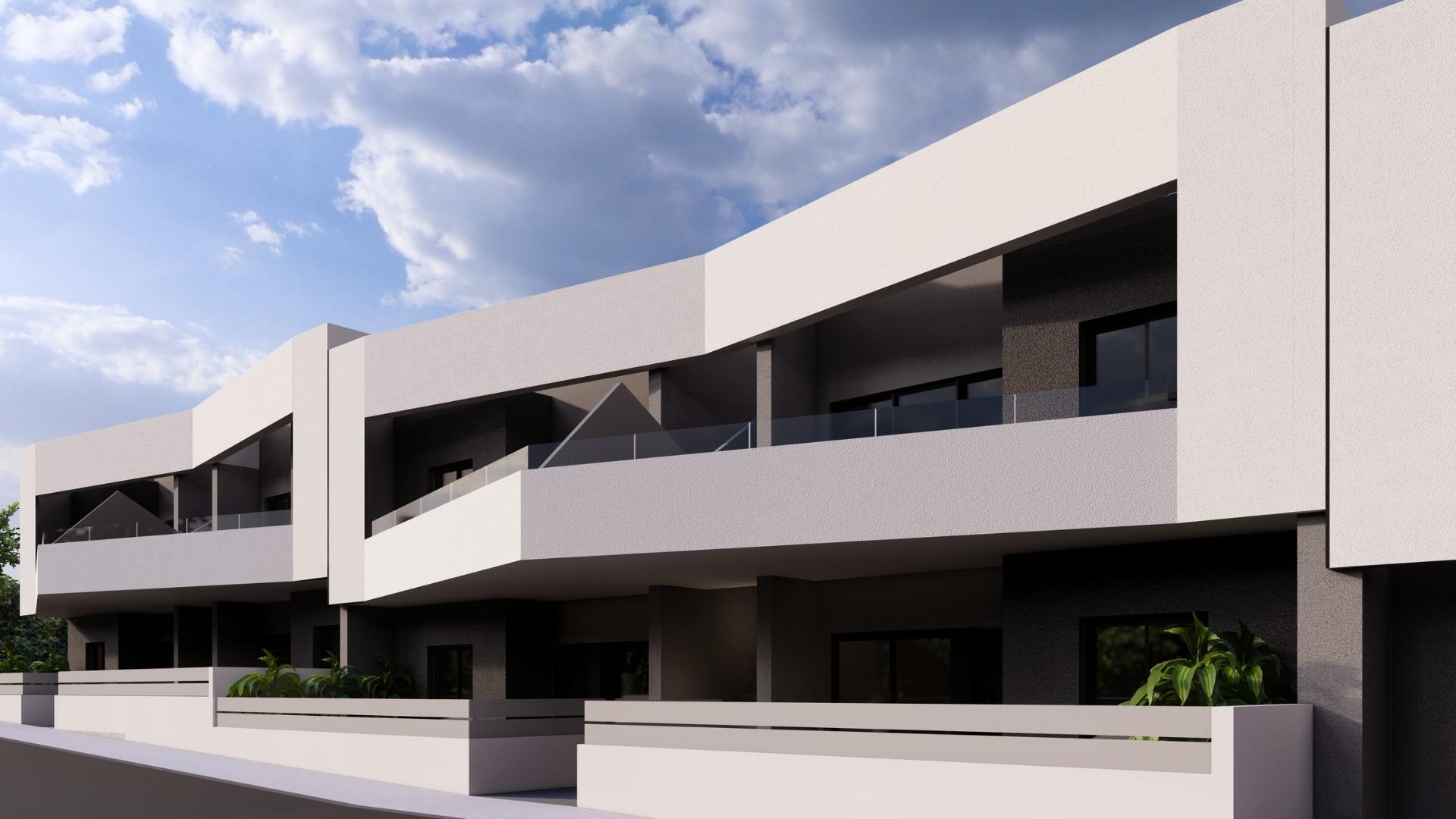 For sale - 3 Bedroom 2 Bathroom Bungalow in San Miguel de Salinas - Pueblo  - Alicante