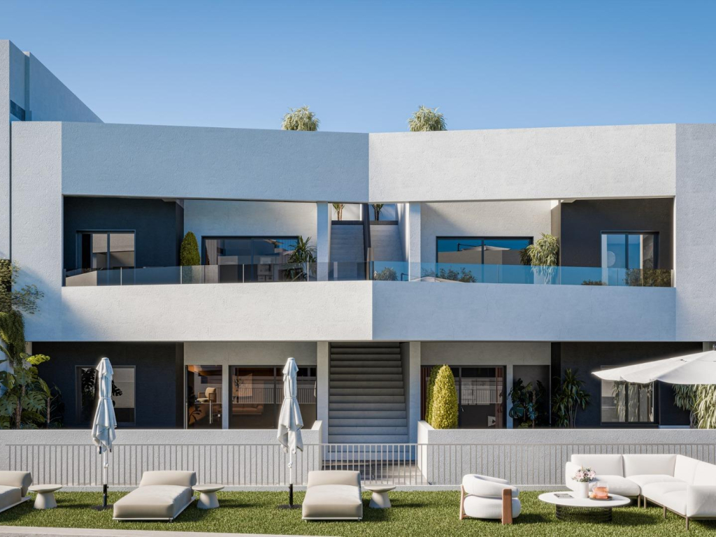 3 Bedroom 2 Bathroom Bungalow in San Miguel de Salinas