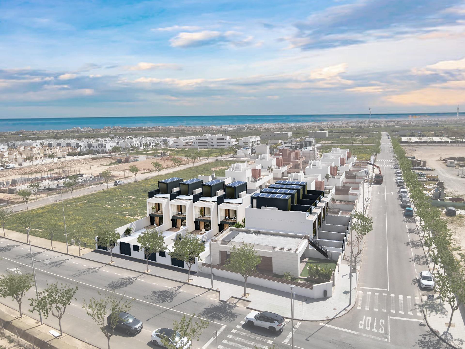 For sale - 3 Bedroom 3 Bathroom Town House in Pilar de La Horadada - Lo Monte  - Alicante