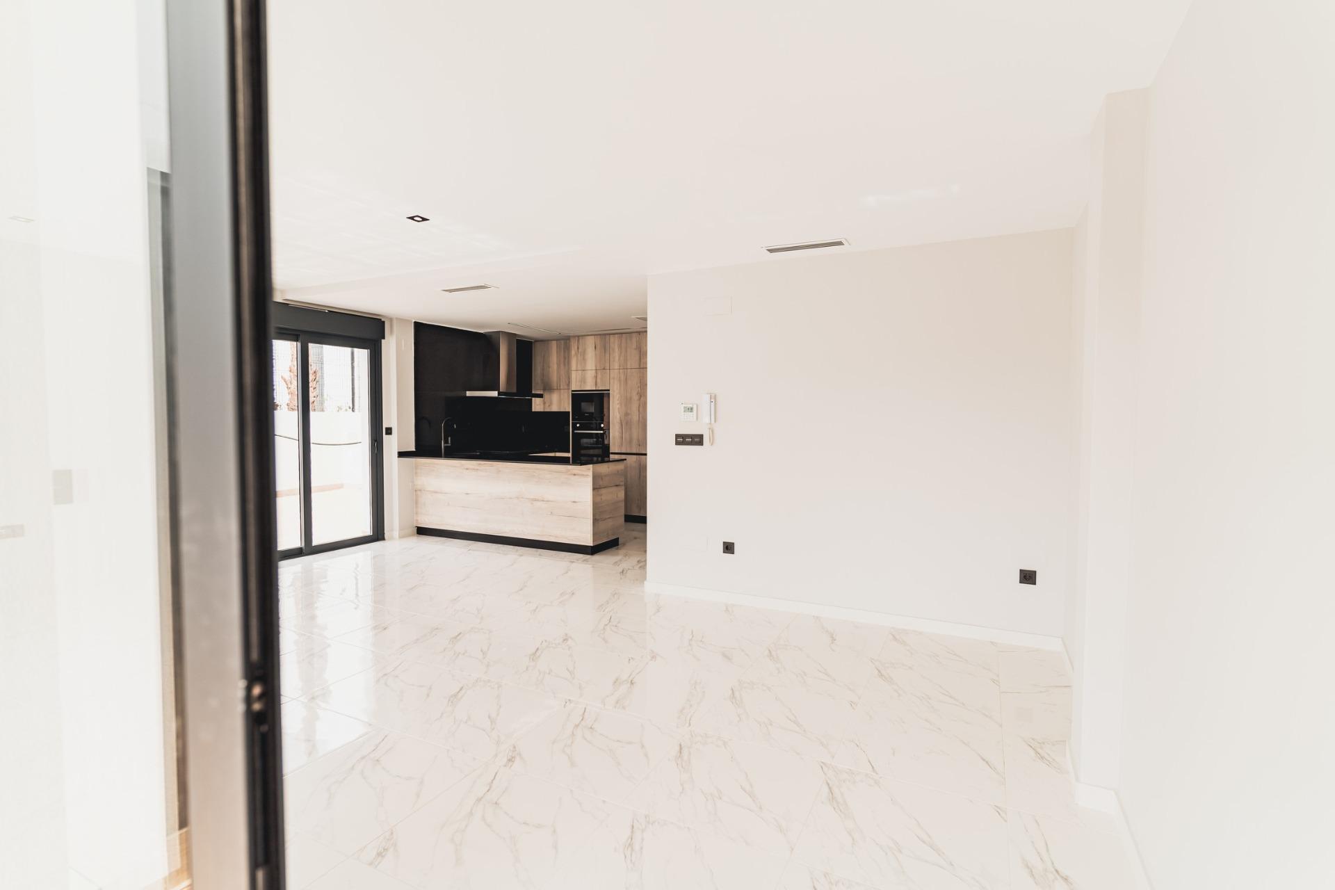For sale - 4 Bedroom 3 Bathroom Villa in Orihuela Costa - Punta Prima  - Alicante