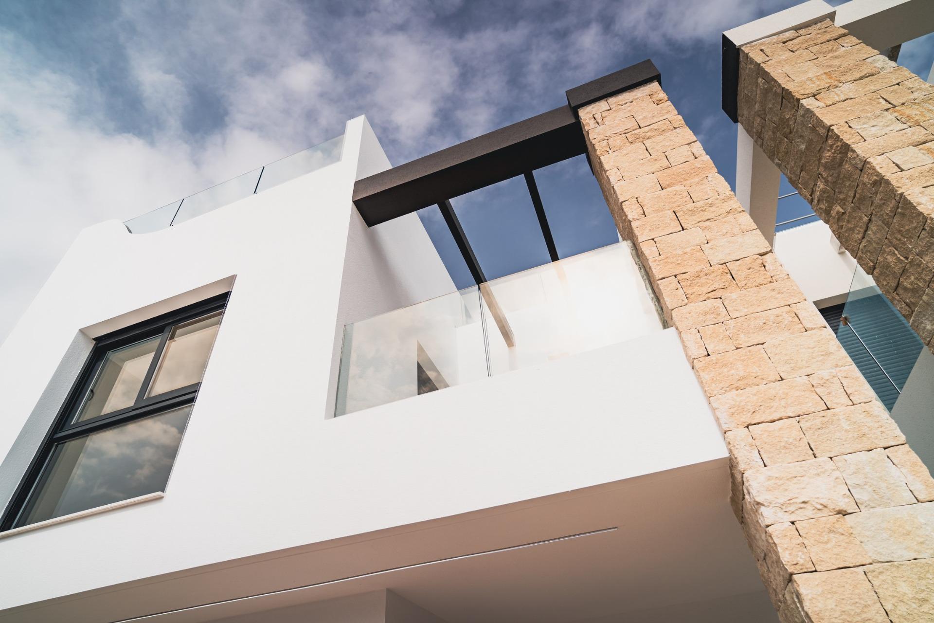 For sale - 4 Bedroom 3 Bathroom Villa in Orihuela Costa - Punta Prima  - Alicante
