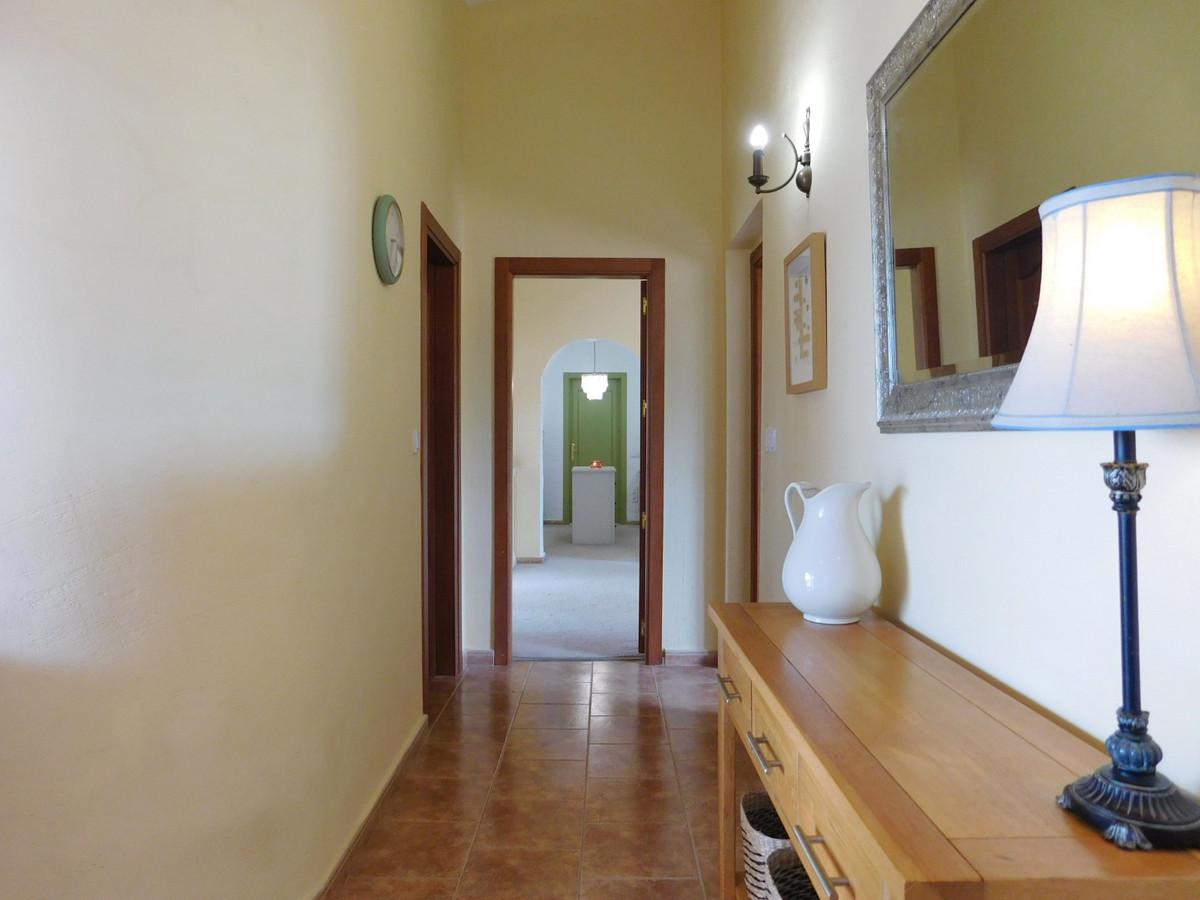 For sale - 3 Bedroom 2 Bathroom House - Detached Villa in Dolores - Dolores Centro  - Alicante