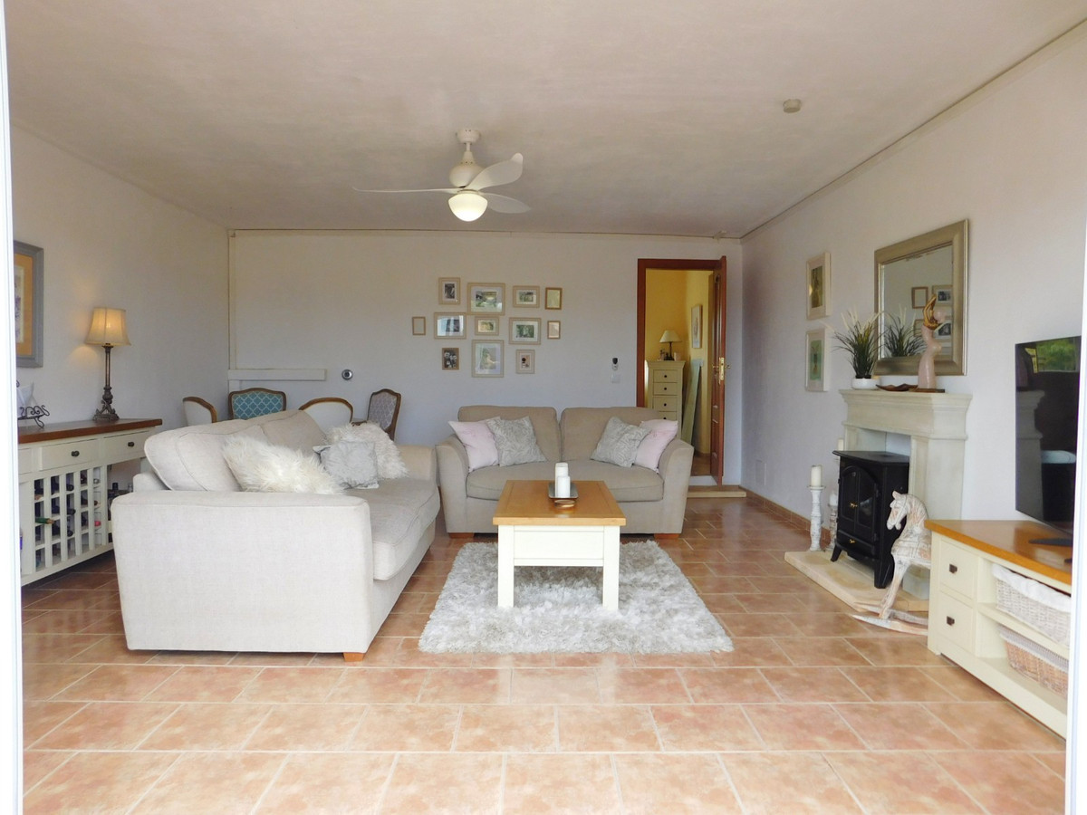 For sale - 3 Bedroom 2 Bathroom House - Detached Villa in Dolores - Dolores Centro  - Alicante