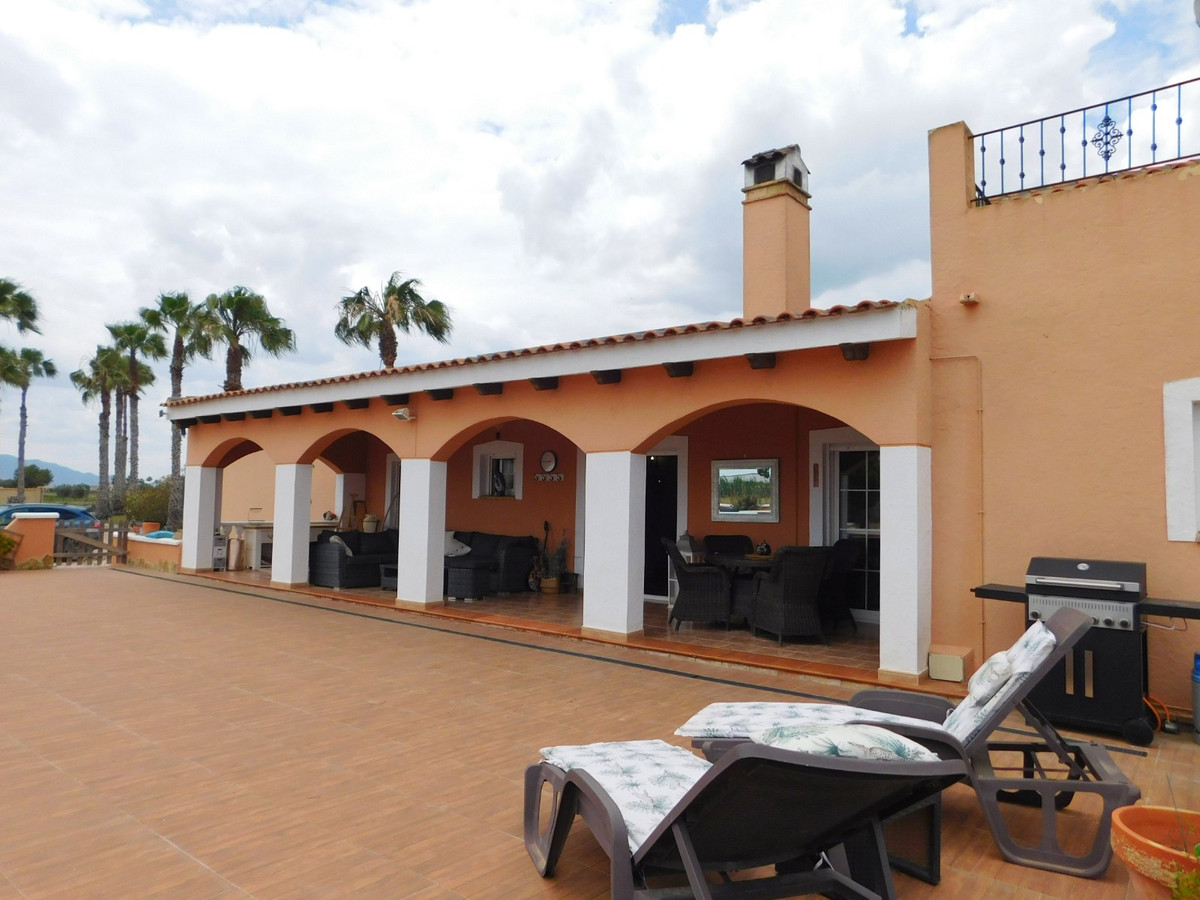 For sale - 3 Bedroom 2 Bathroom House - Detached Villa in Dolores - Dolores Centro  - Alicante