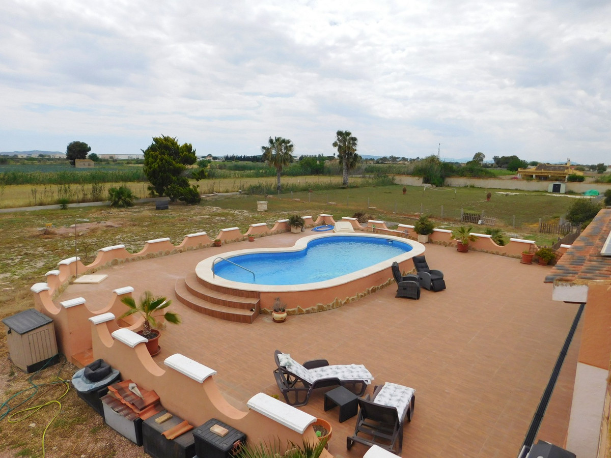 For sale - 3 Bedroom 2 Bathroom House - Detached Villa in Dolores - Dolores Centro  - Alicante