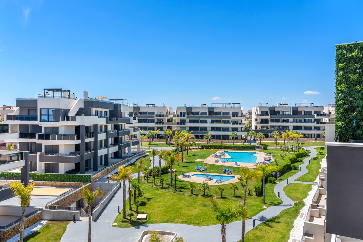 For sale - 3 Bedroom 2 Bathroom Apartment - Penthouse in Orihuela - Orihuela Costa  - Alicante