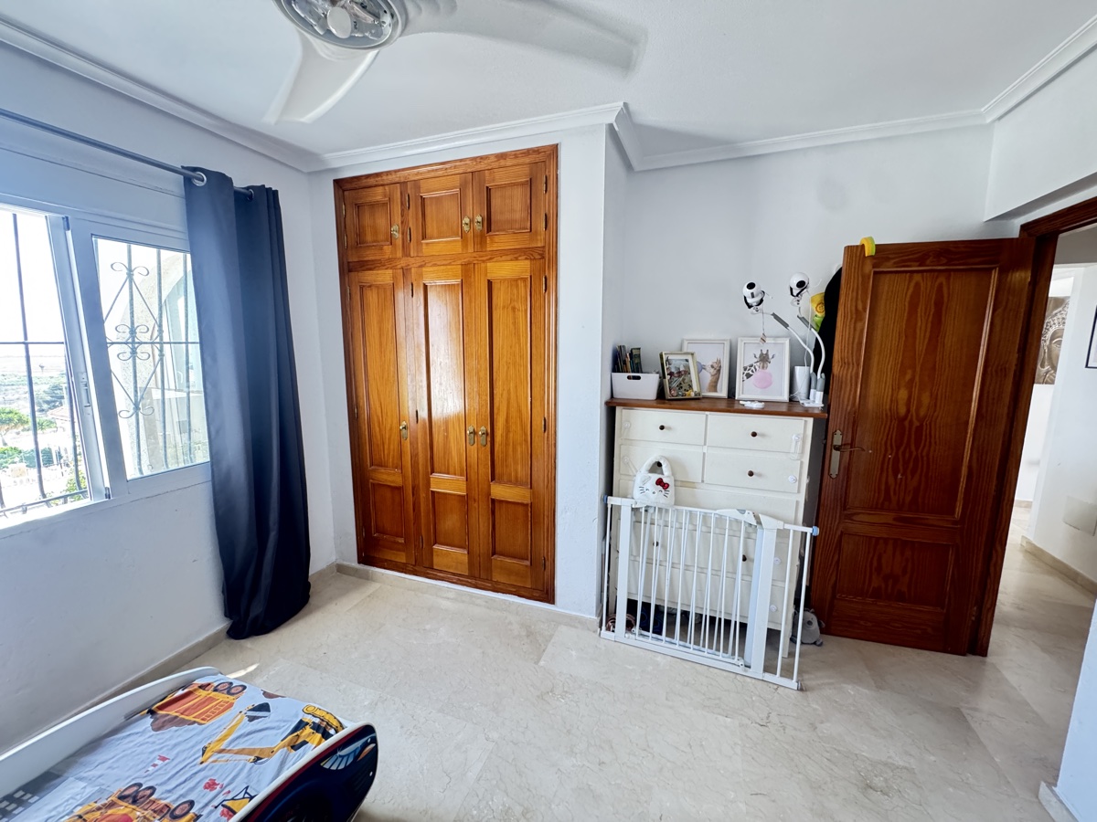 For sale - 5 Bedroom 3 Bathroom Villa in San Miguel De Salinas - , San Miguel De Salinas, Alicante, Spain - Alicante