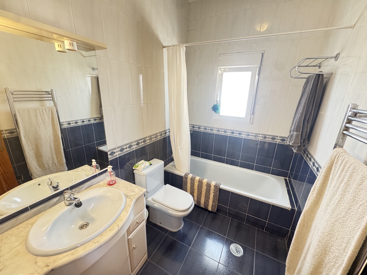 For sale - 5 Bedroom 3 Bathroom Villa in San Miguel De Salinas - , San Miguel De Salinas, Alicante, Spain - Alicante