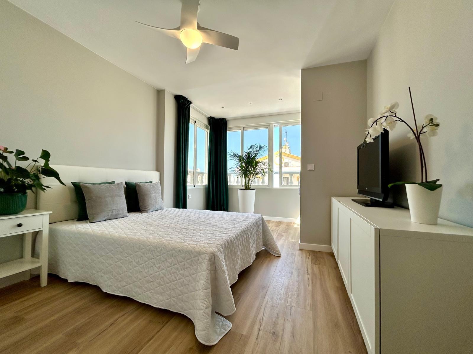 For sale - 3 Bedroom 2 Bathroom Terraced house in Los Altos - Urbanización Perla del Mar  - Alicante