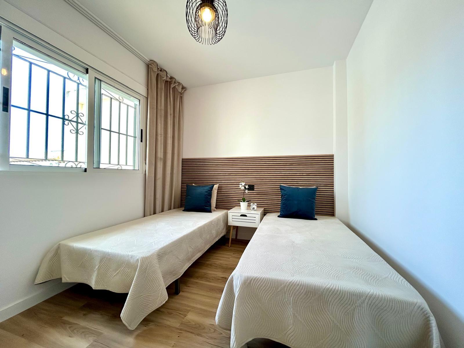 For sale - 3 Bedroom 2 Bathroom Terraced house in Los Altos - Urbanización Perla del Mar  - Alicante