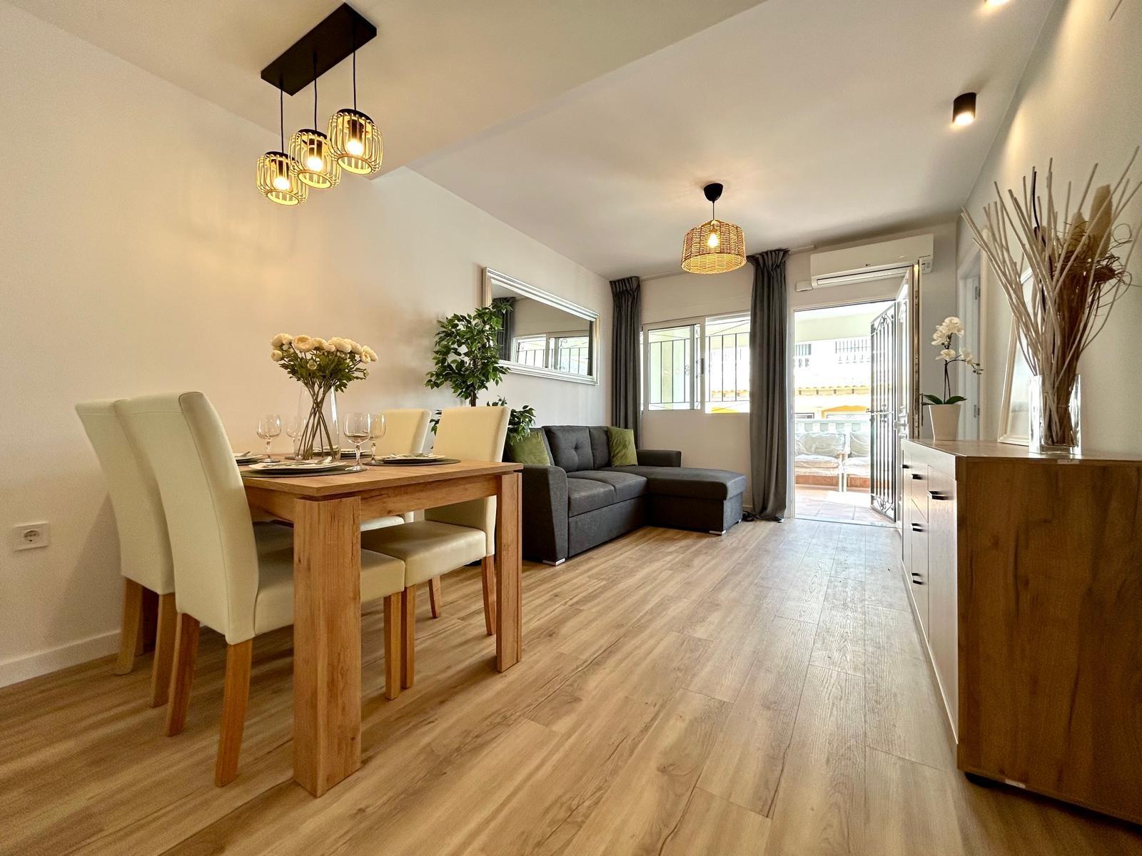 For sale - 3 Bedroom 2 Bathroom Terraced house in Los Altos - Urbanización Perla del Mar  - Alicante