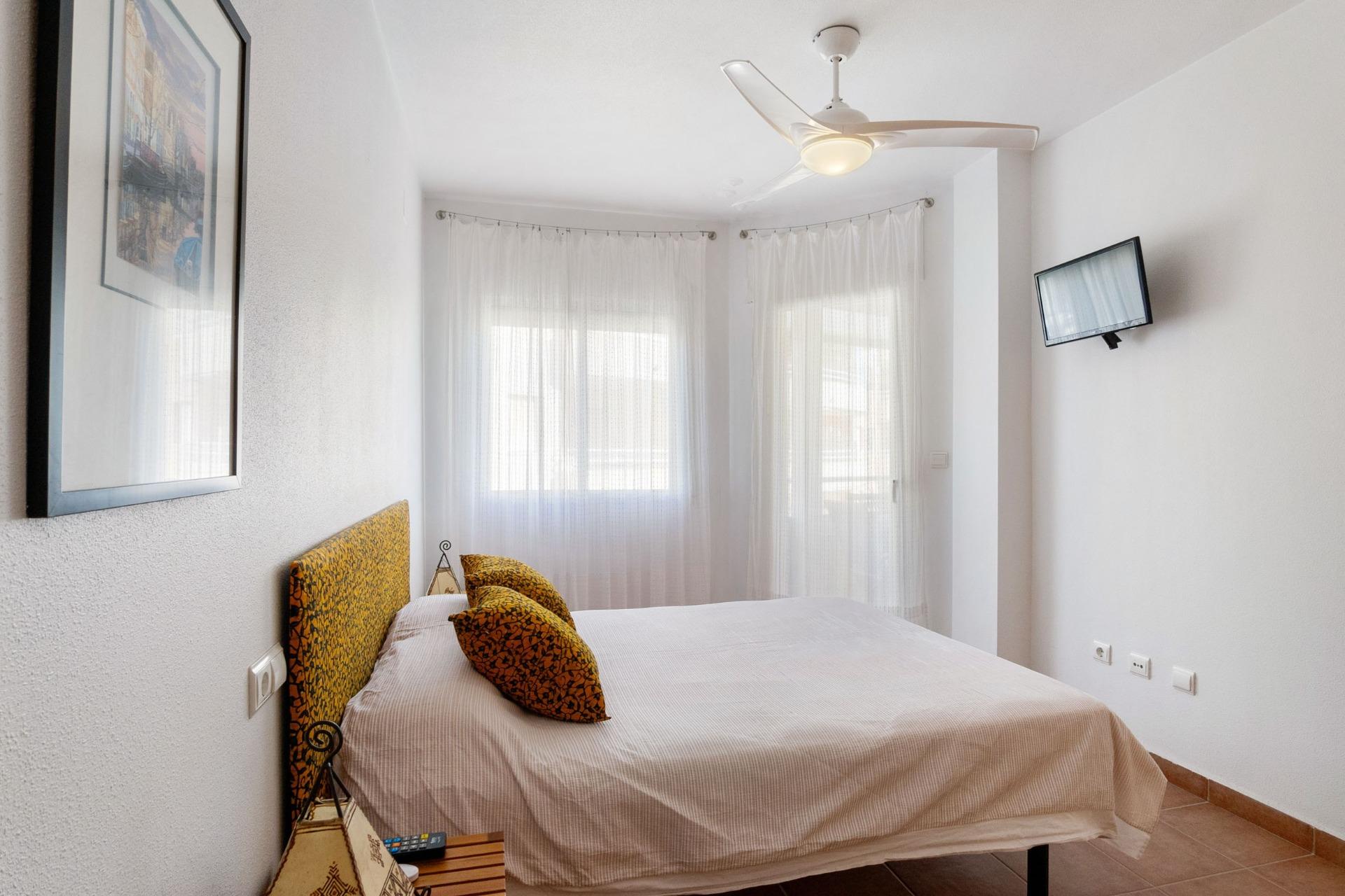 For sale - 3 Bedroom 2 Bathroom Apartment in Cabo Roig - Campoamor  - Alicante