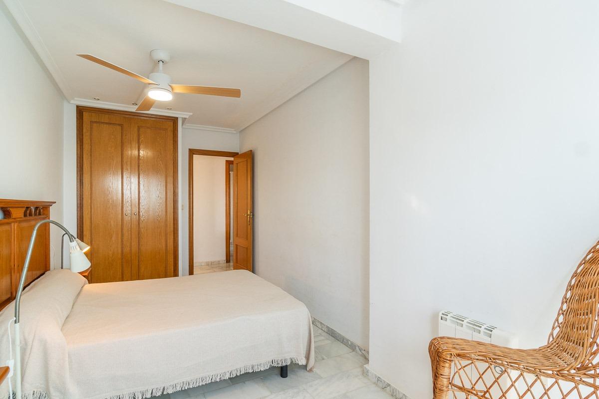 For sale - 4 Bedroom 3 Bathroom Villa in Torrevieja - Cala de cabo cervera  - Alicante