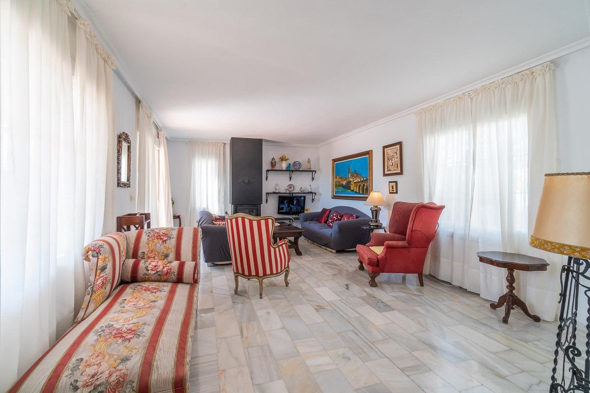 For sale - 4 Bedroom 3 Bathroom Villa in Torrevieja - Cala de cabo cervera  - Alicante